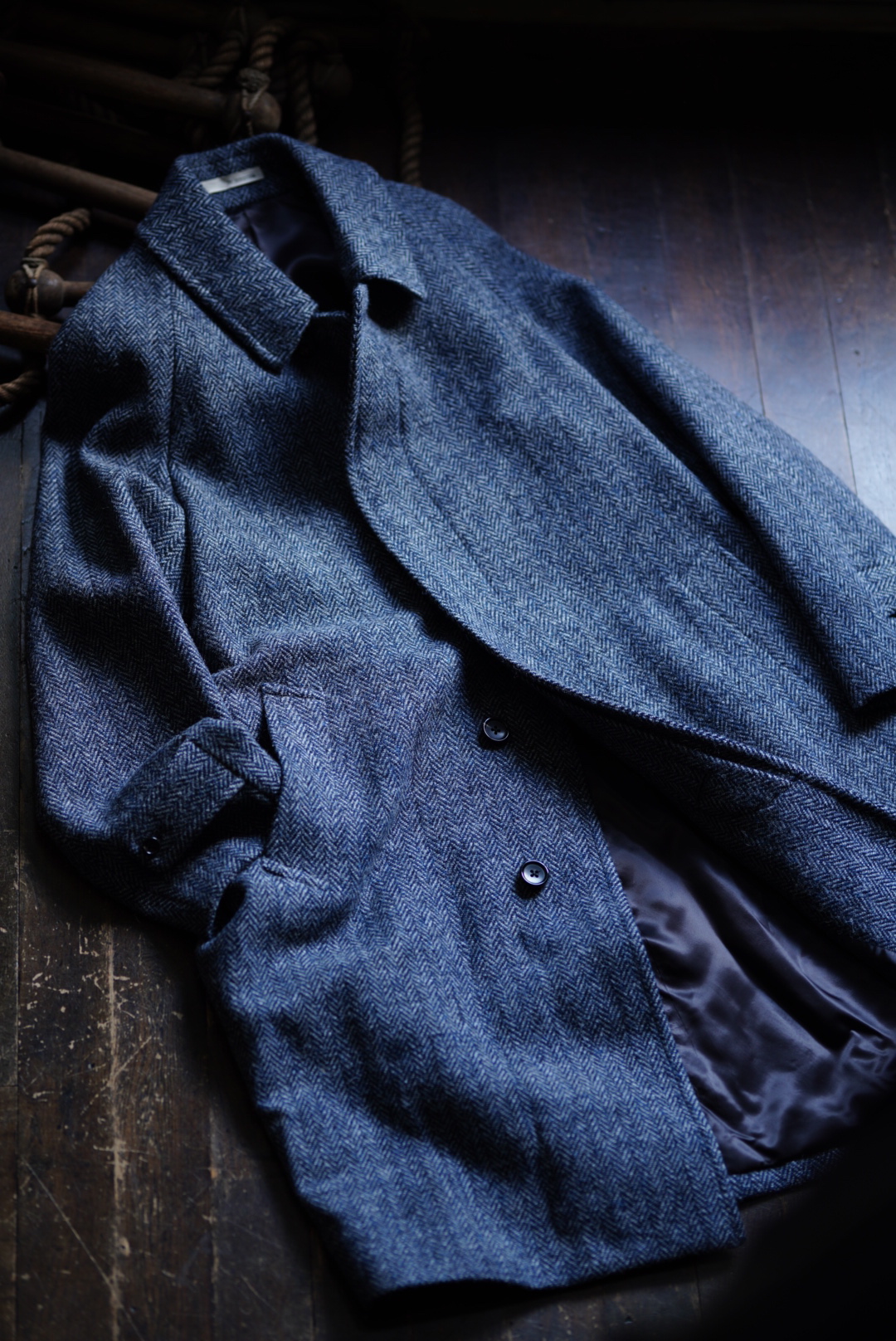 Tailored Balmacaan Coat(Hand Woven Tweed)