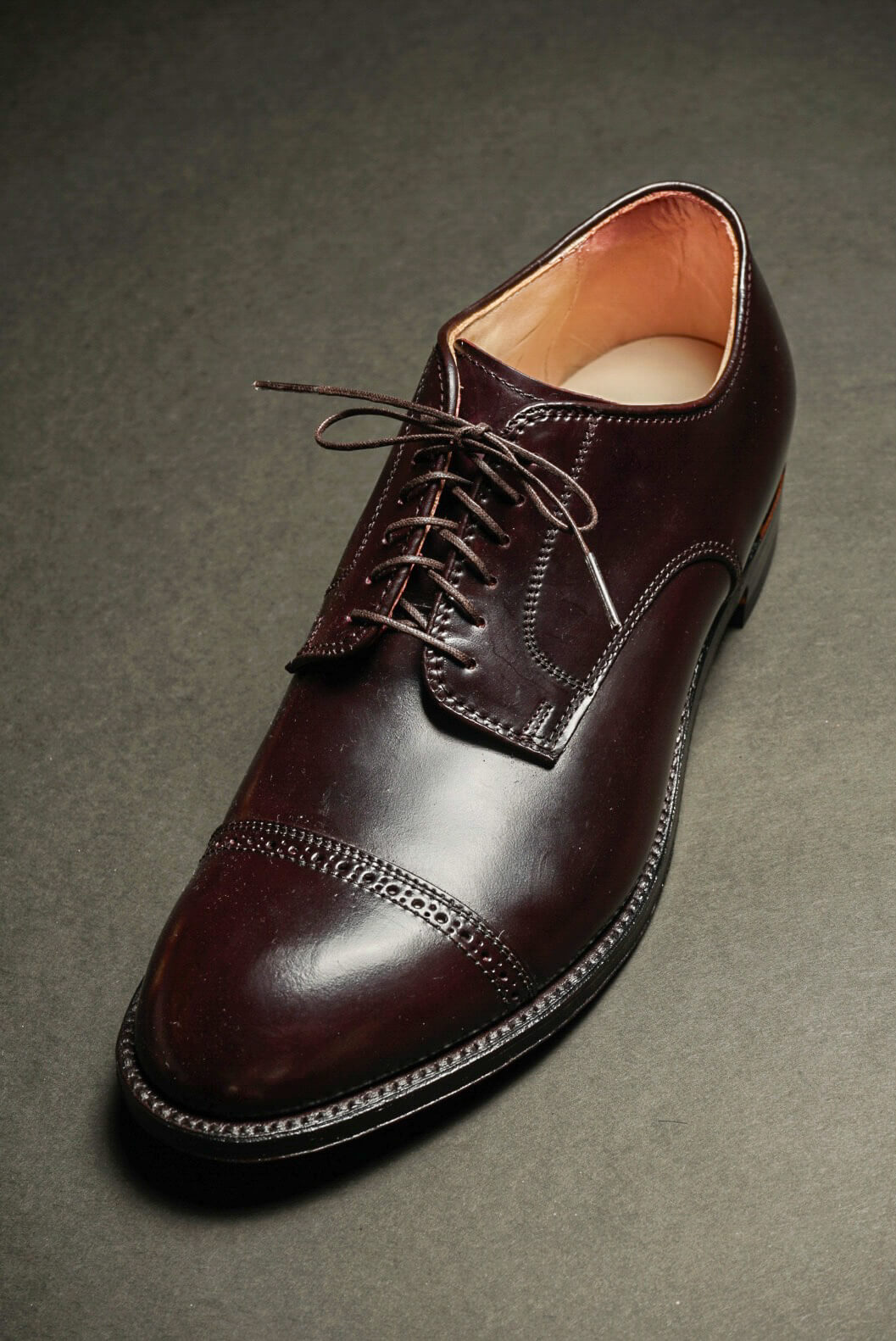 56201 Cap-Toe Ox.