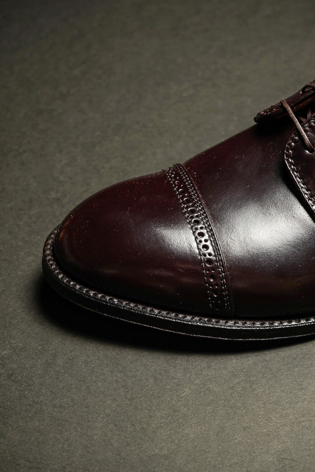 56201 Cap-Toe Ox.