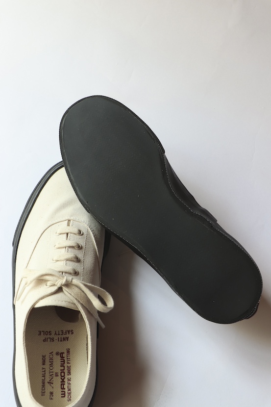 WAKOUWA LOW CUT NATURAL×BLACK SOLE