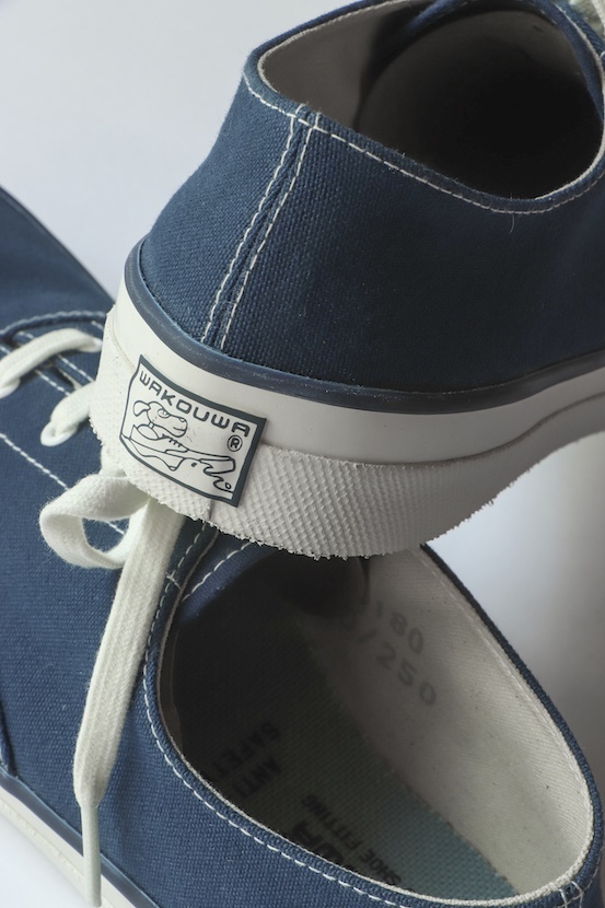 WAKOUWA LOW CUT NAVY×WHITE SOLE