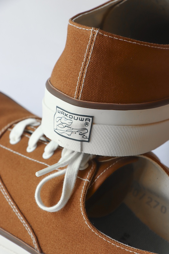 WAKOUWA LOW CUT BROWN×WHITE SOLE