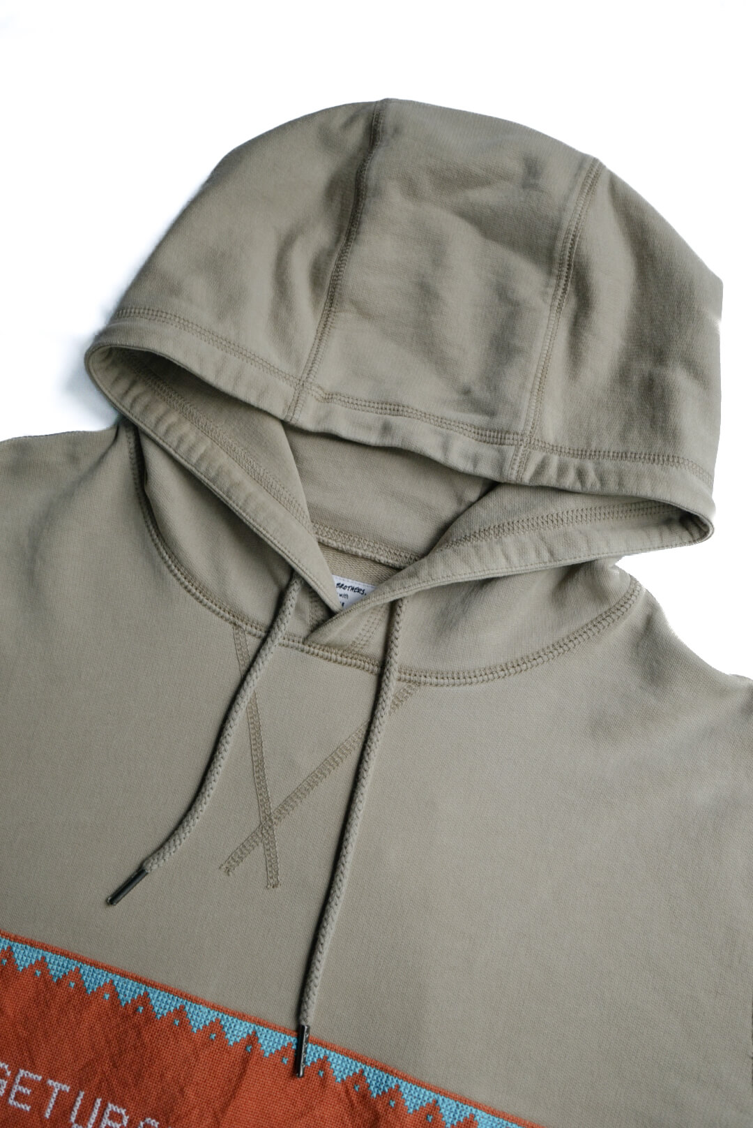 HOODY W.HAND EMBROIDERY（BEIGE）