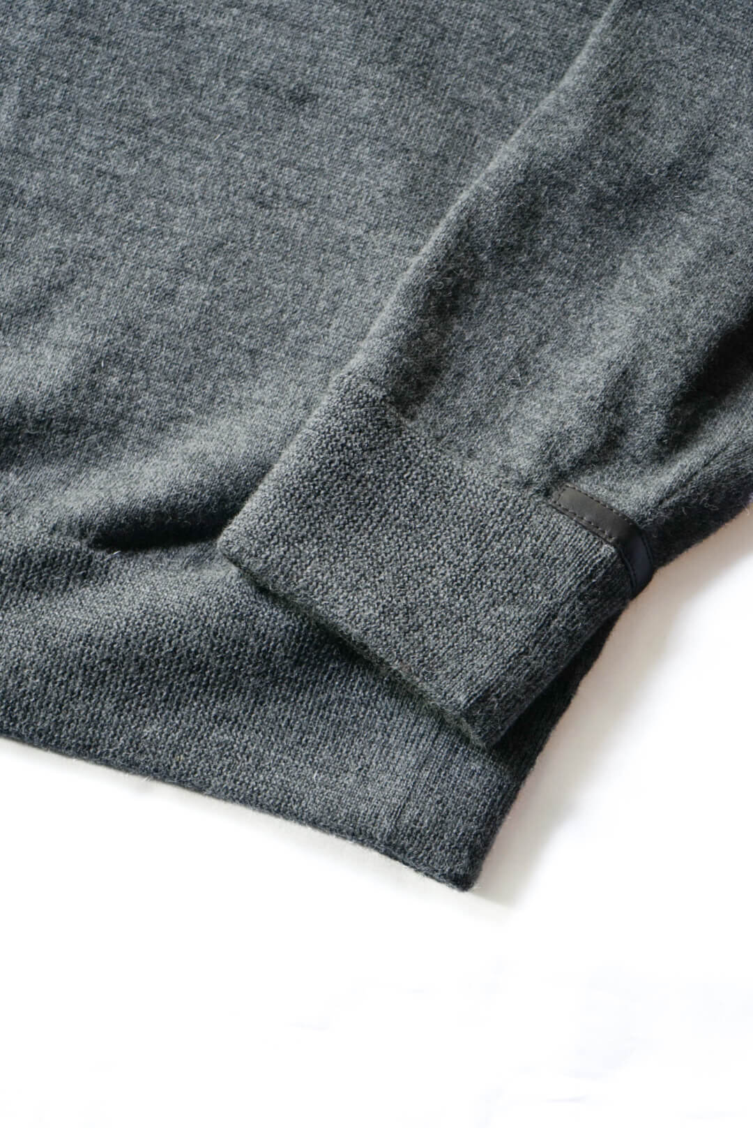 CREW NECK SWEATER（MID GREY）