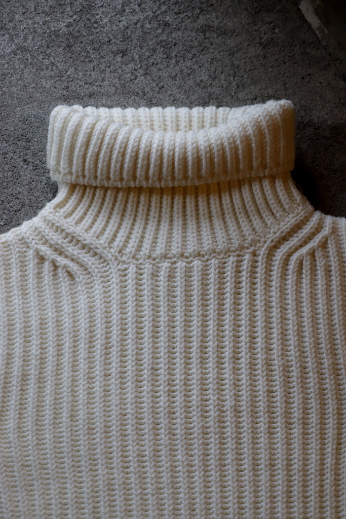 turtle neck knit
