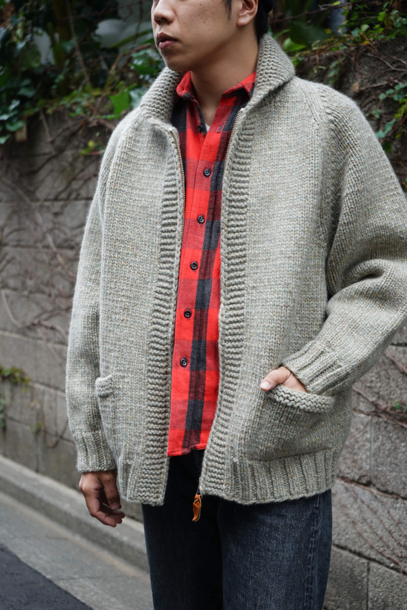 COWICHAN SWEATER