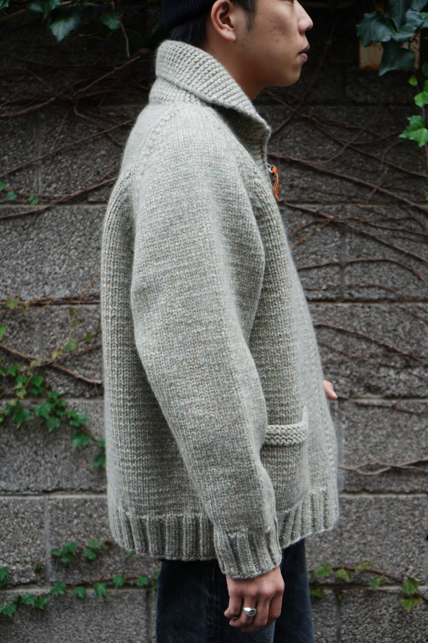 COWICHAN SWEATER