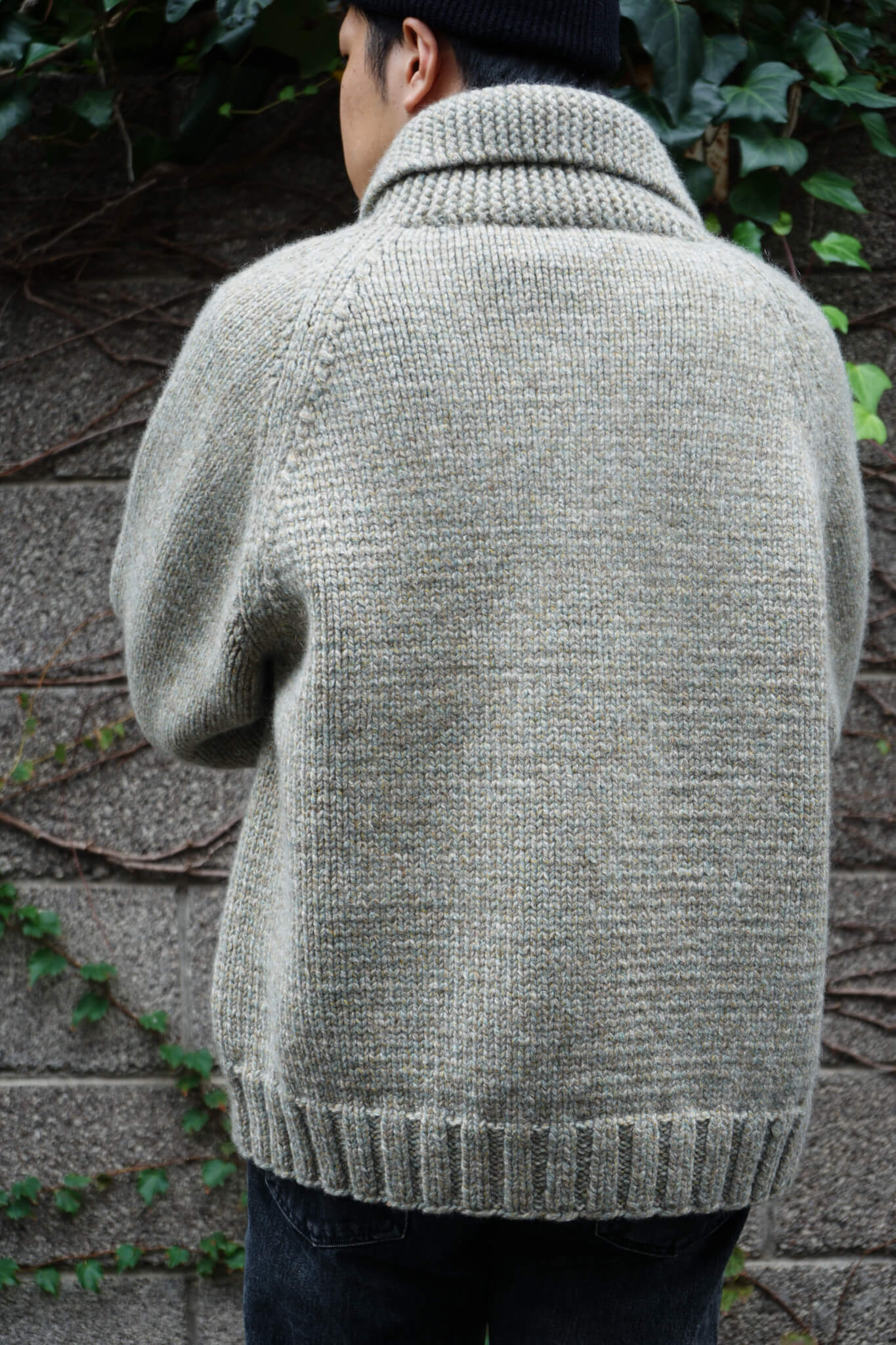 COWICHAN SWEATER