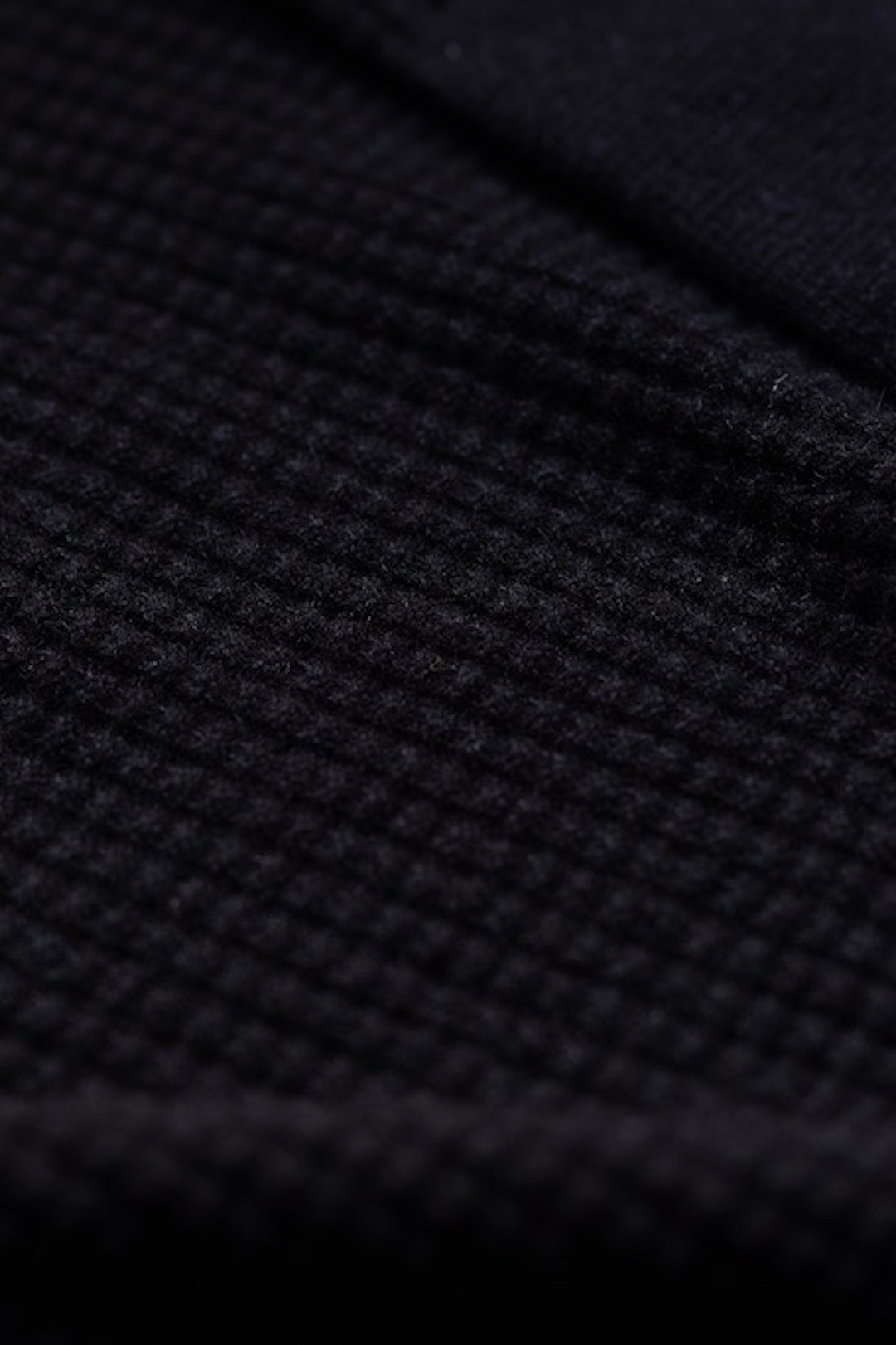 Waffle Knit Sweater(Natural Black Baby Alpaca)