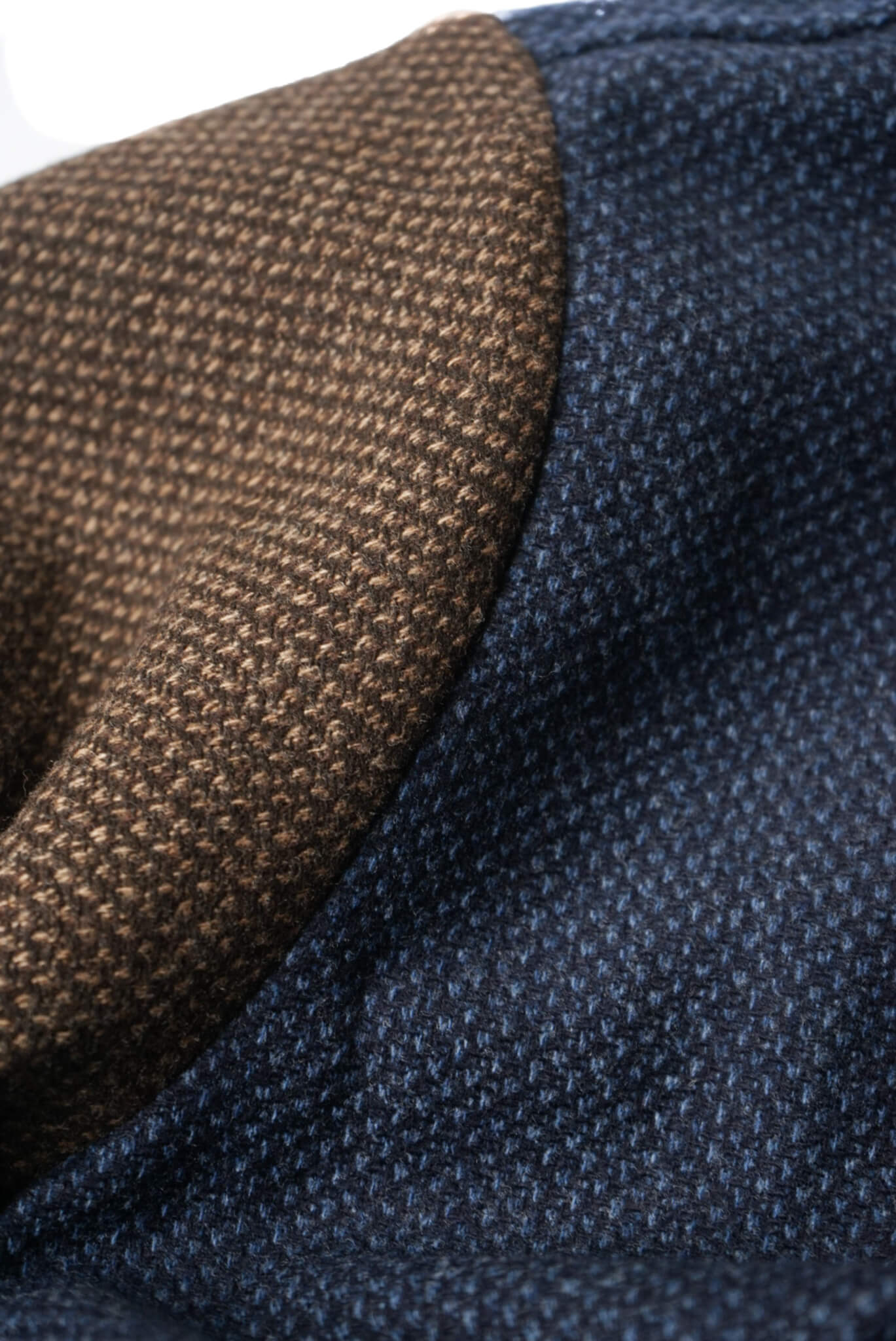 EDGE DETAIL PLAIN SHIRT WOOL（BLUE/BROWN）