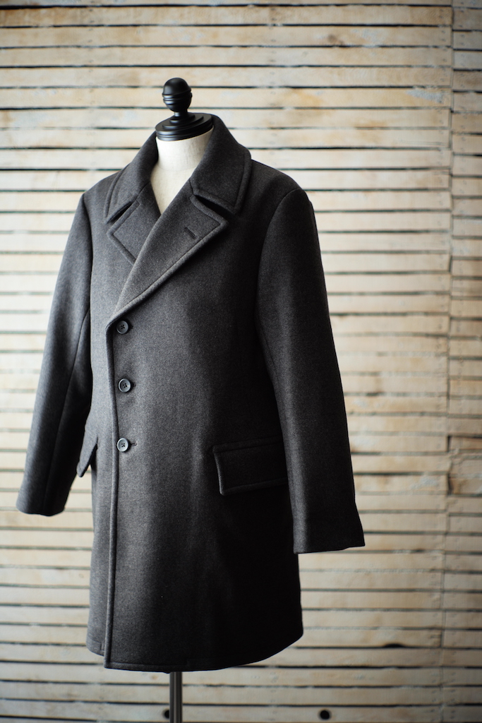 coat, greatcoat middle